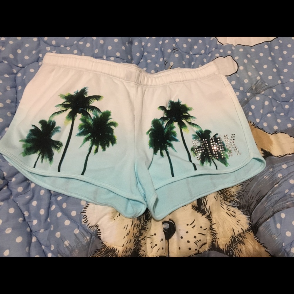 🚫SOLD🚫 *NWOT* rare bling shorts